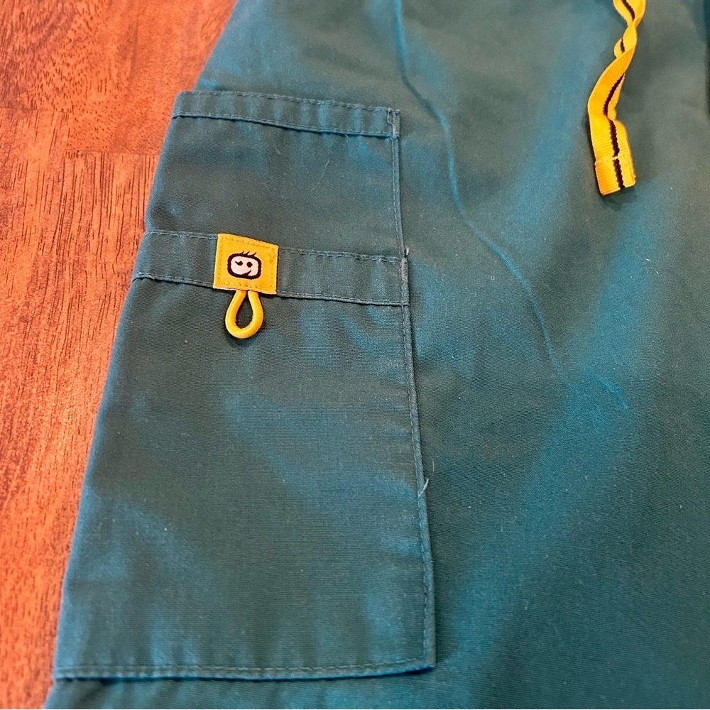 Spread Good Cheer Teal/Blue Scrub Pants XL 2 Pack - Picture 8 of 8